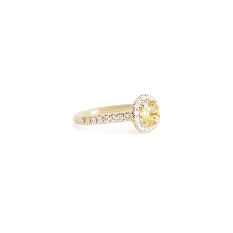 Golden Sapphire Halo in Yellow Gold