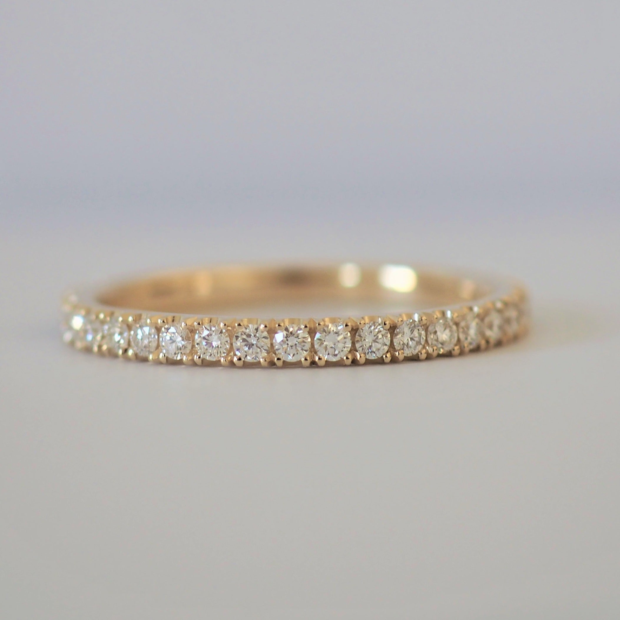 White Diamond set in 9ct Yellow Gold Ring